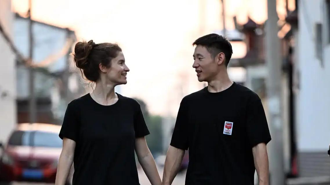 【河南这个村，最近办了场婚礼，新郎是拳师，新娘是意大利人】
河南温县陈家沟，是太
