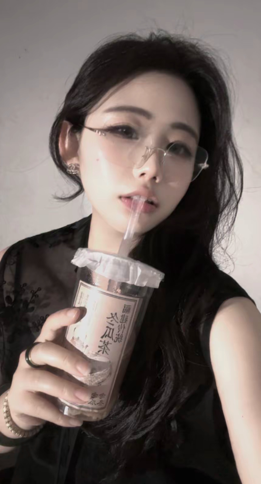 我保证我是好女人只是偶尔有点坏 