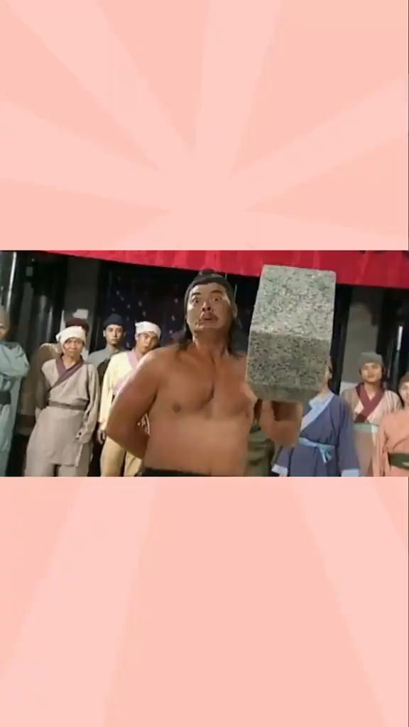 震波大只佬！TVB"御用恶霸"暴瘦引热议，网民惊呼完全认不出。
曾被称为"TVB