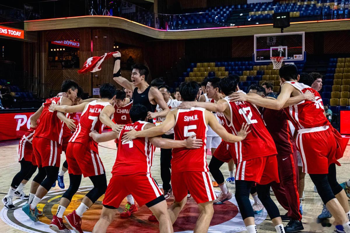 U16男篮亚青赛，中国国青战胜新西兰进军决赛。决赛对手是巨大比分战胜日本国青的澳