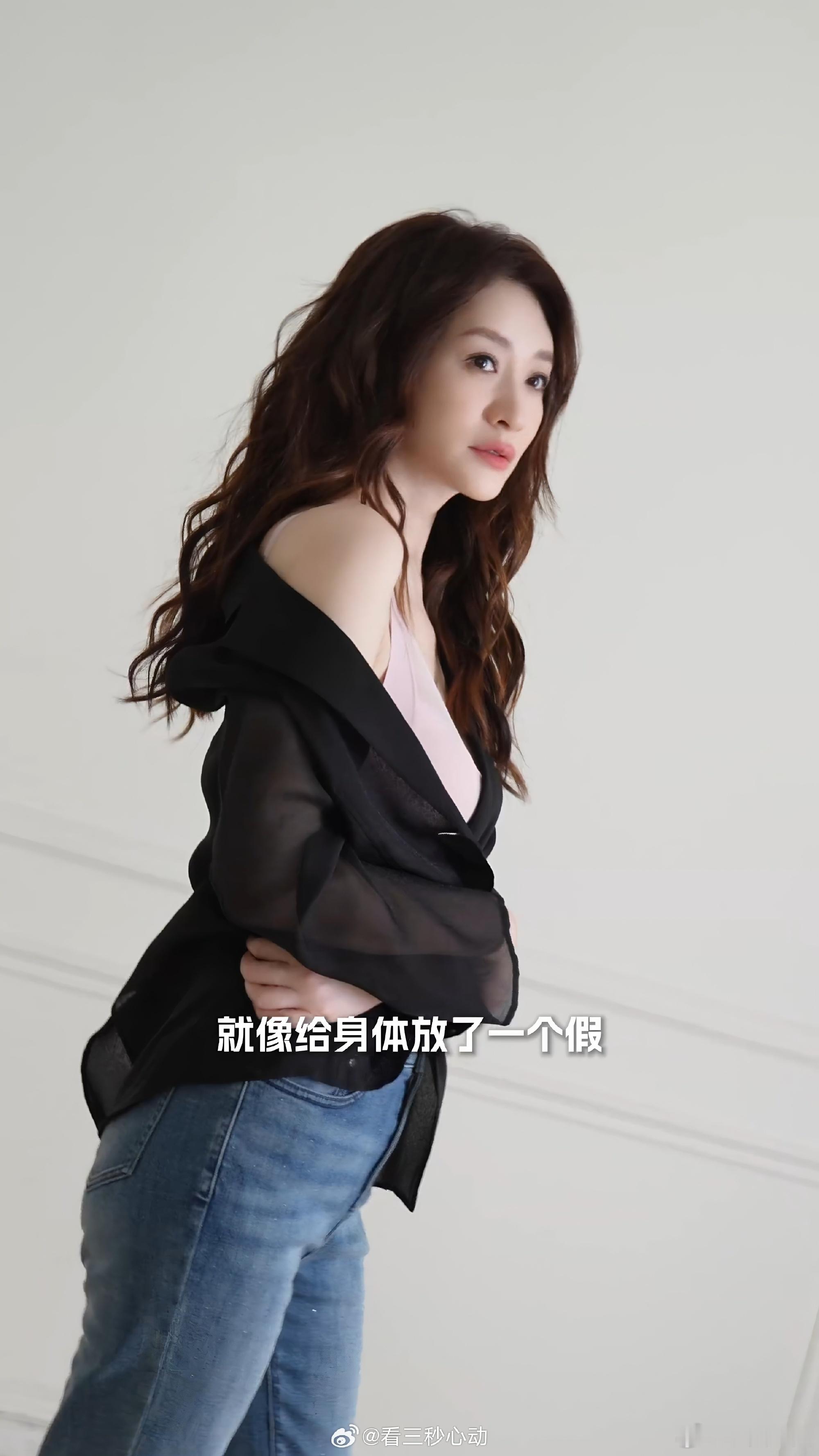 李小冉徐佳宁保持16年好友关系 期待演员李小冉的待播作品；果然人红是非多，红了以
