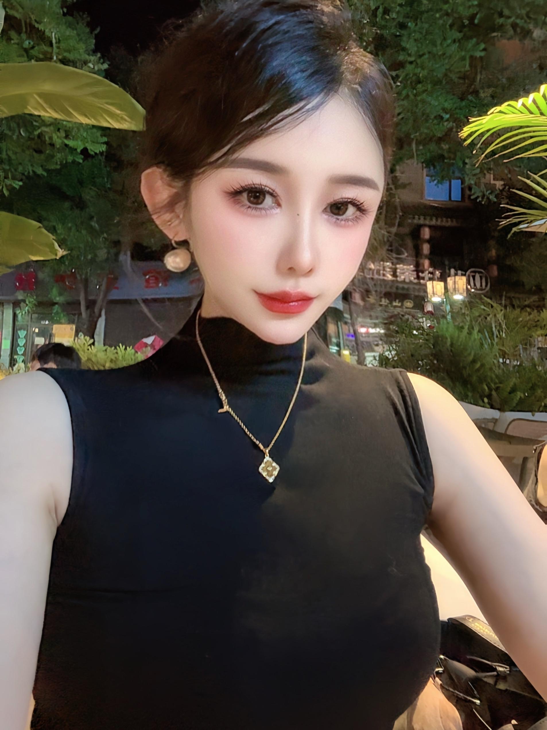 相逢自有时，一招相识百日思。