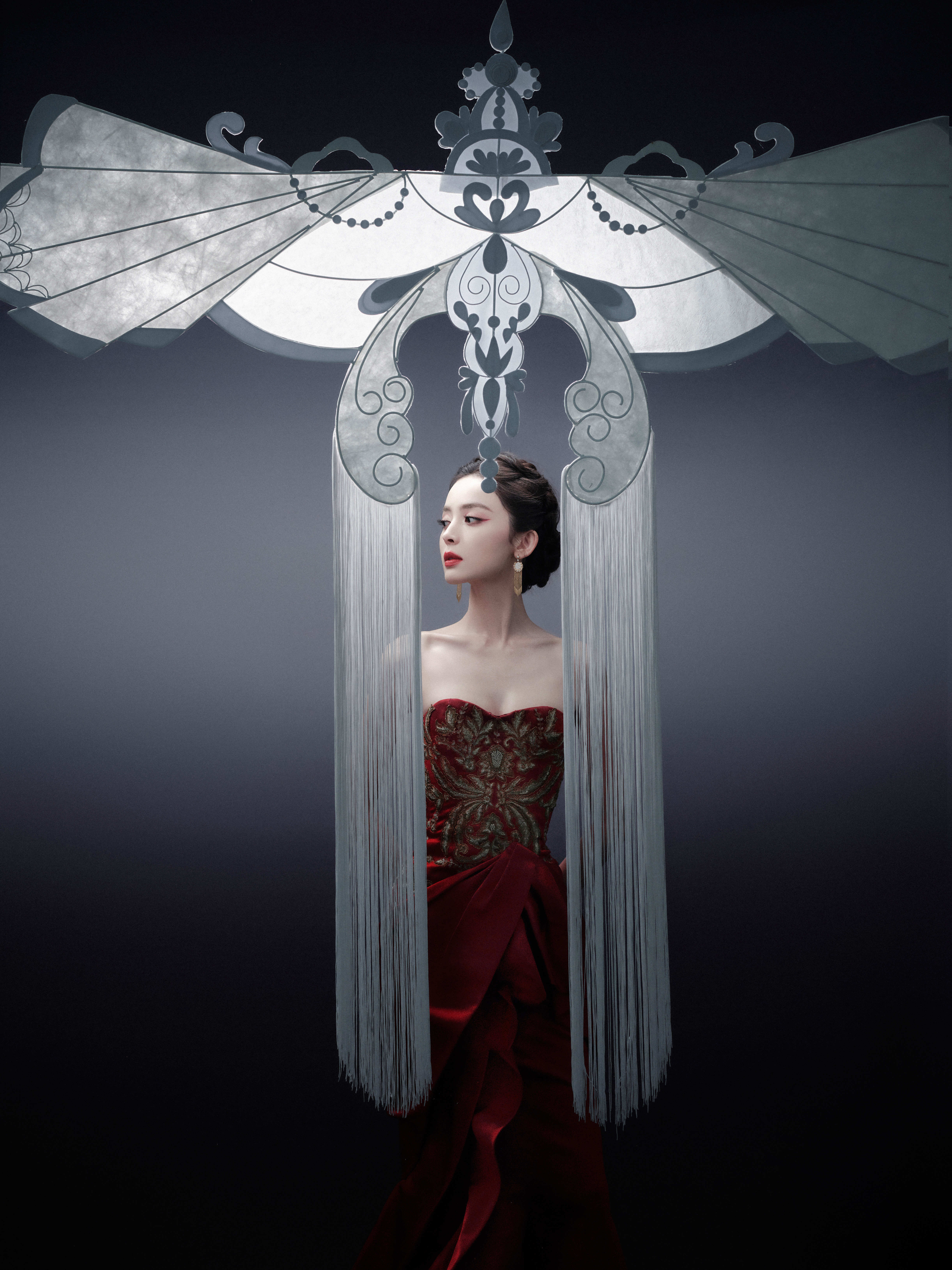 古力娜扎，红唇抹胸，梦之美人 ​​​