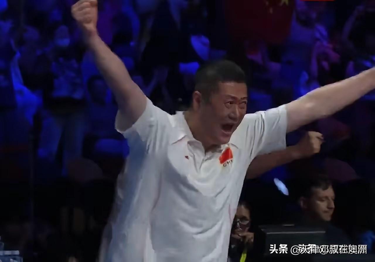昨晚世联赛，中国女排对美国。
 中国队以3：2战胜世联赛榜首美国女队。
  胜利