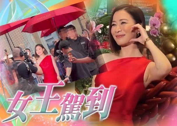 【On.cc】佘詩曼現身馬國獲保安人鏈開路　粉絲夾道歡迎場面墟冚「三料視后」佘詩