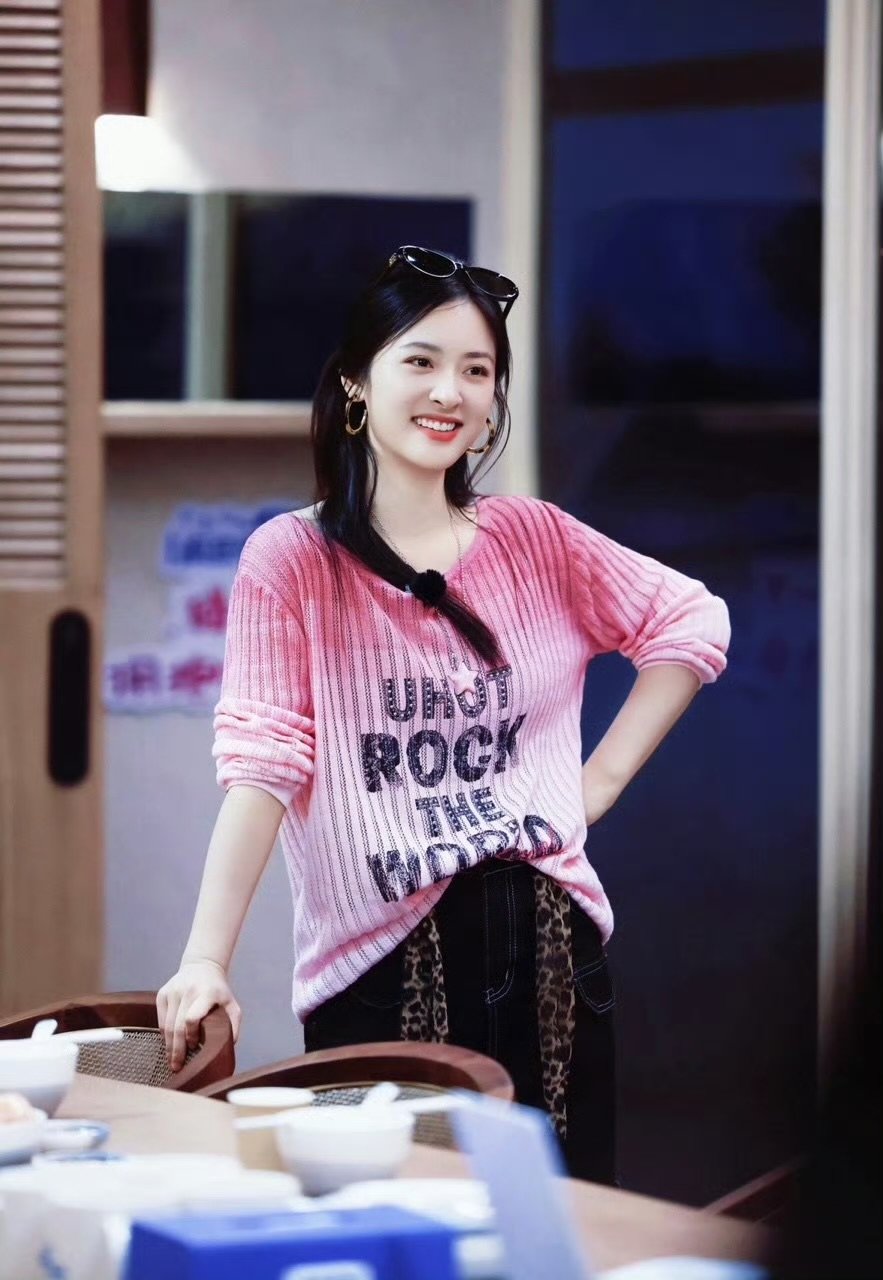 沈月当老板一定亏本亲爱的客栈 又真实又治愈又好笑，沈月真的太圈粉了！ 