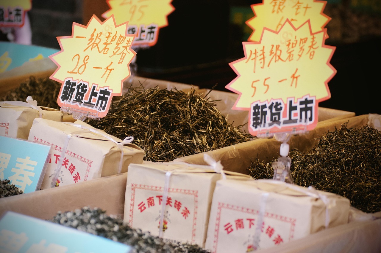 奥地利网友为买台中国空调，得开200公里跨城寻货。欧洲这场热浪撕开的口子，是本地