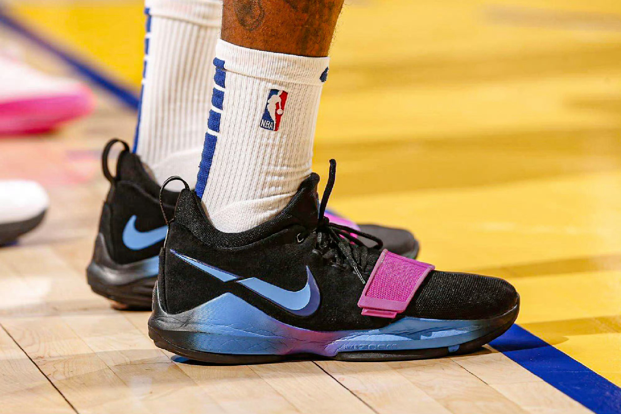 据鞋报媒体Sole Retriever最新报道，Nike PG1将于明年（202