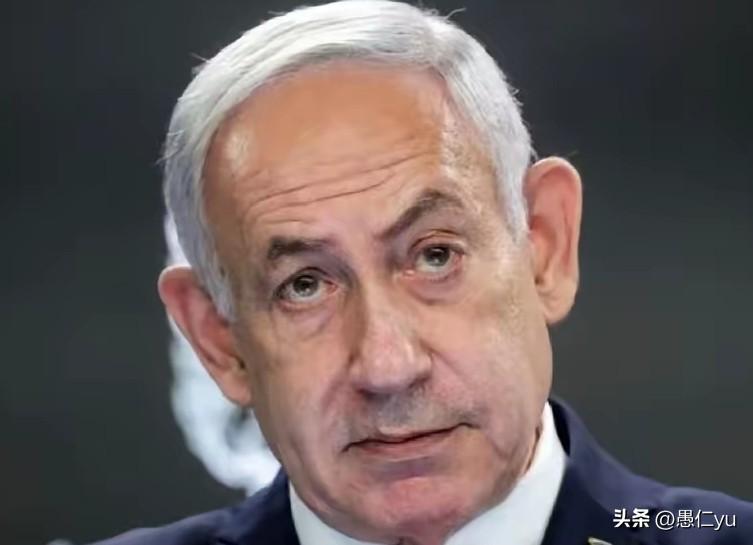 战争罪犯，
现世魔王，
堪比当年希特勒。
钉（定）上历史耻辱柱。