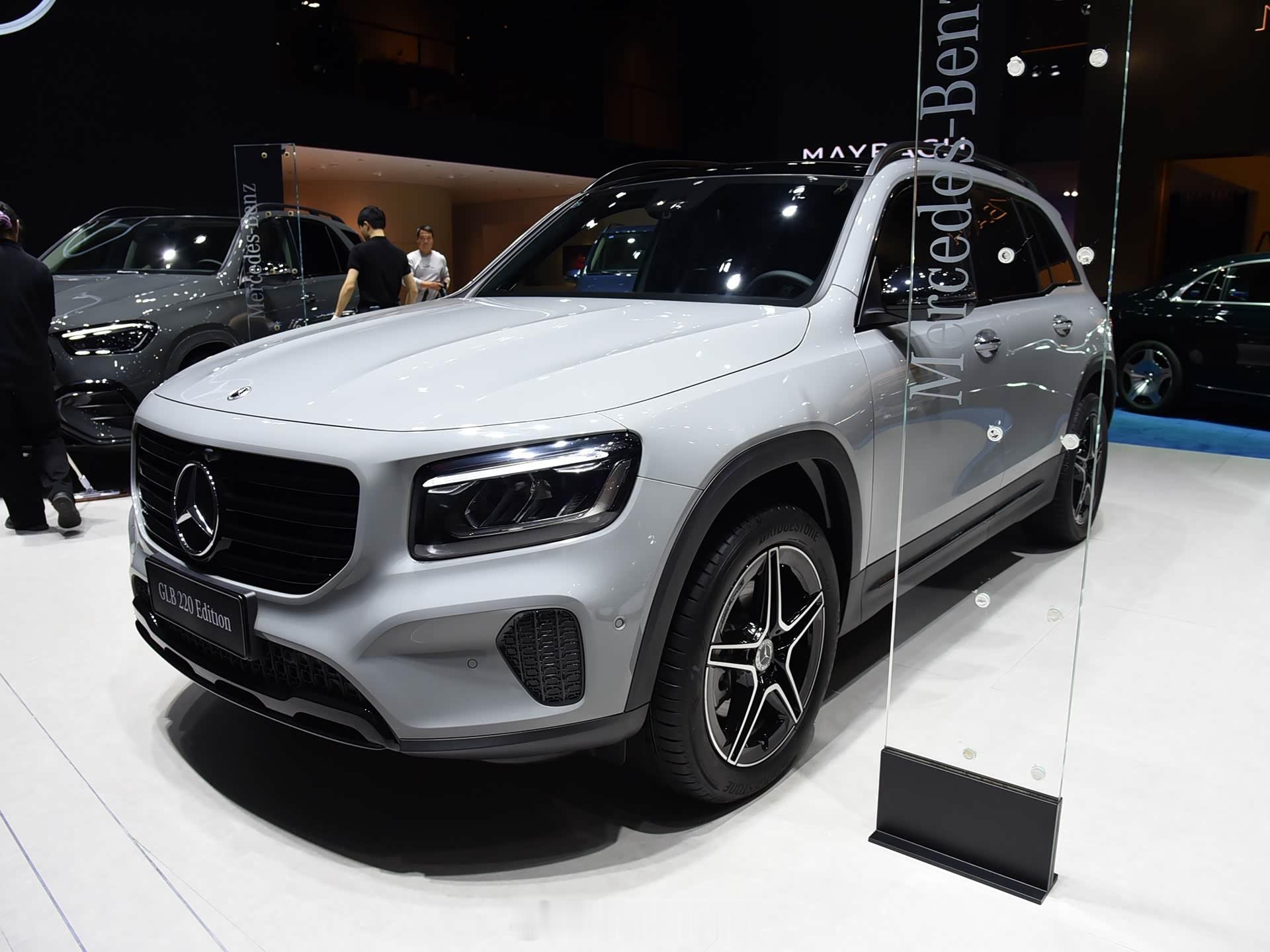 奔驰GLB 220典藏版上市，大五座SUV+夜色组件在广州车展上正式发售新增顶配