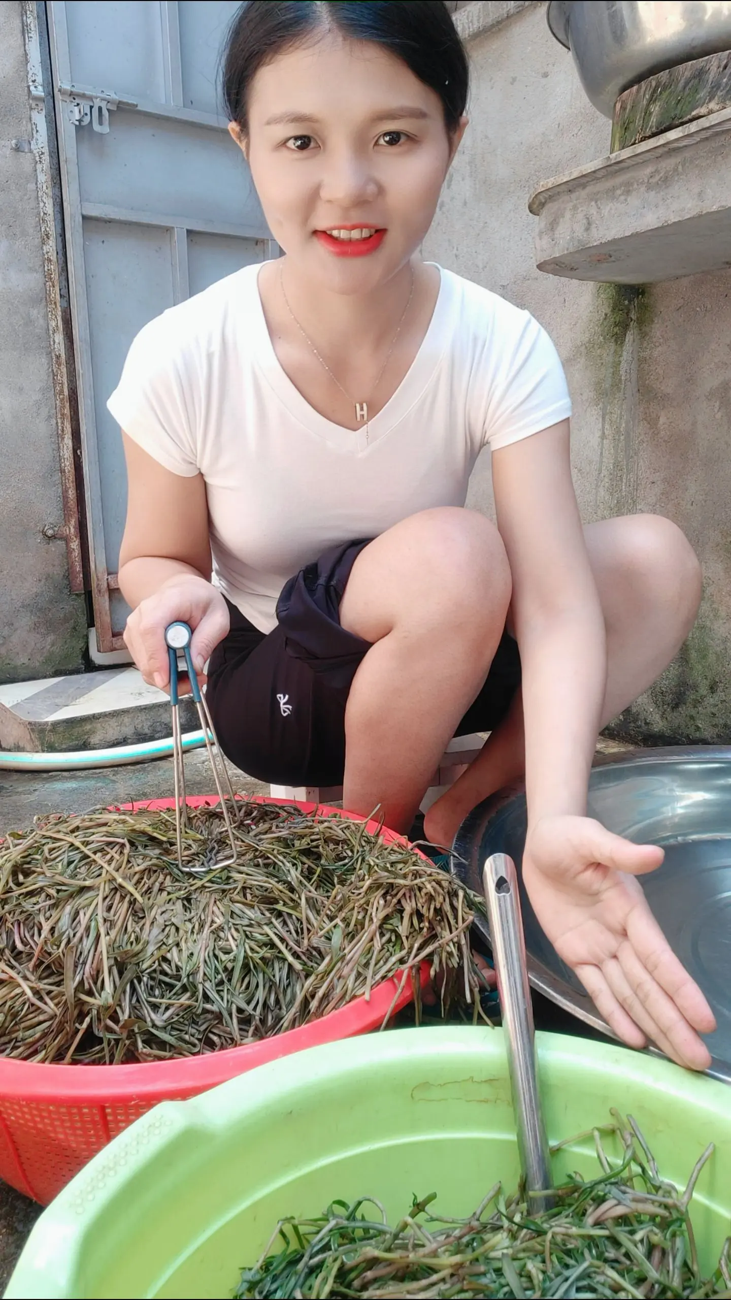 还记得卖野菜那个农村小女孩吗👧🏻小时候的味道