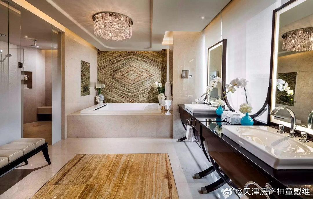 特朗普这次访华住的北京四季皇家套房，有独立电梯，730平，占了酒店27层一整层还