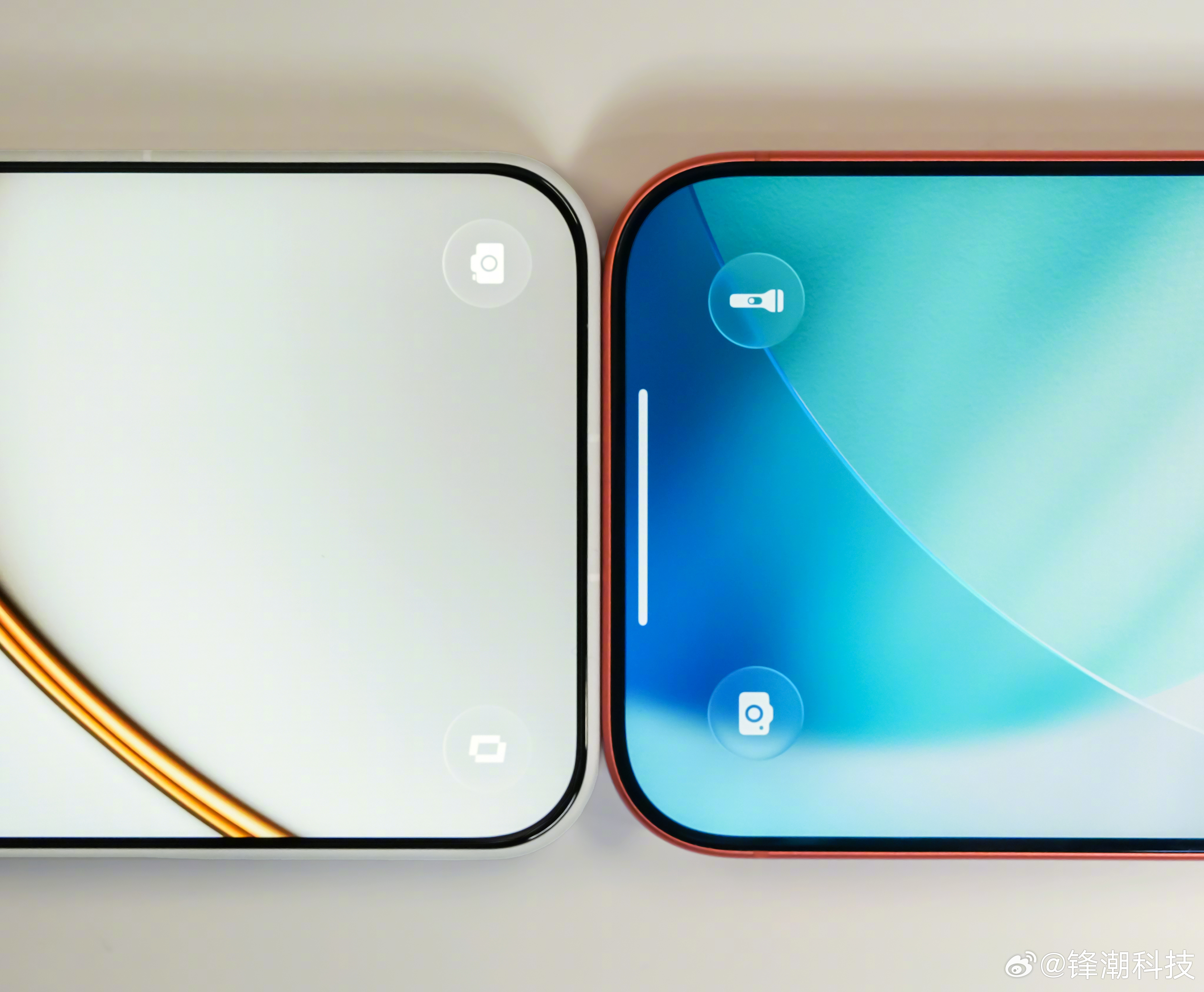 一加15T黑边对比iPhone 17 Pro。细节白色中框呀~