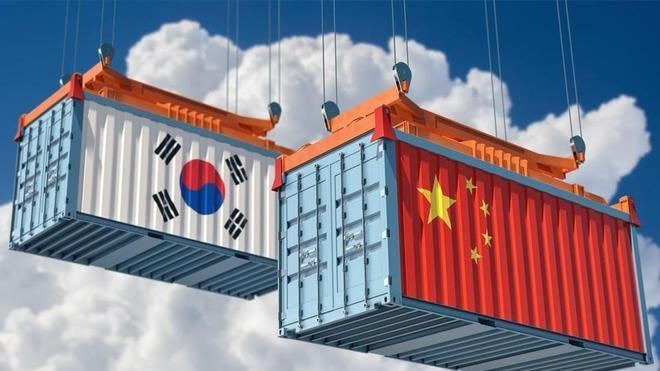 据海关统计，2025年前11个月，中国与韩国进出口2.14万亿元，同比增长1.6