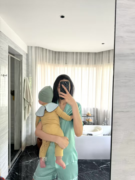 人类幼崽第一次吃辅食👶🥣🍼