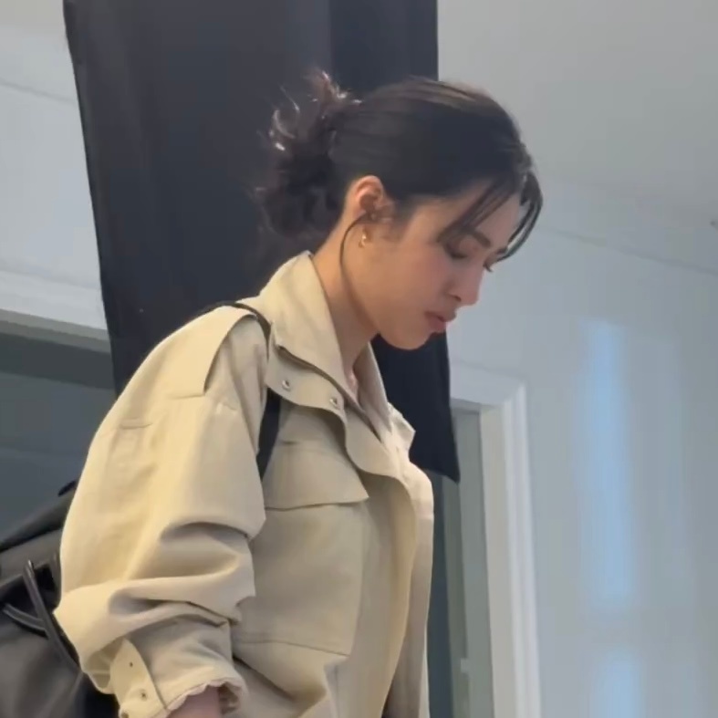 可爱成这样🫢邝玲玲