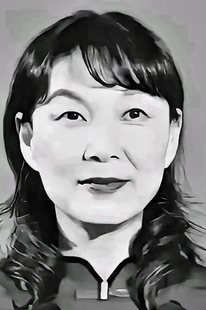45岁的邵逸夫爱上18岁的歌女方逸华，107岁高龄去世，余生都宣称她才是真爱。宗