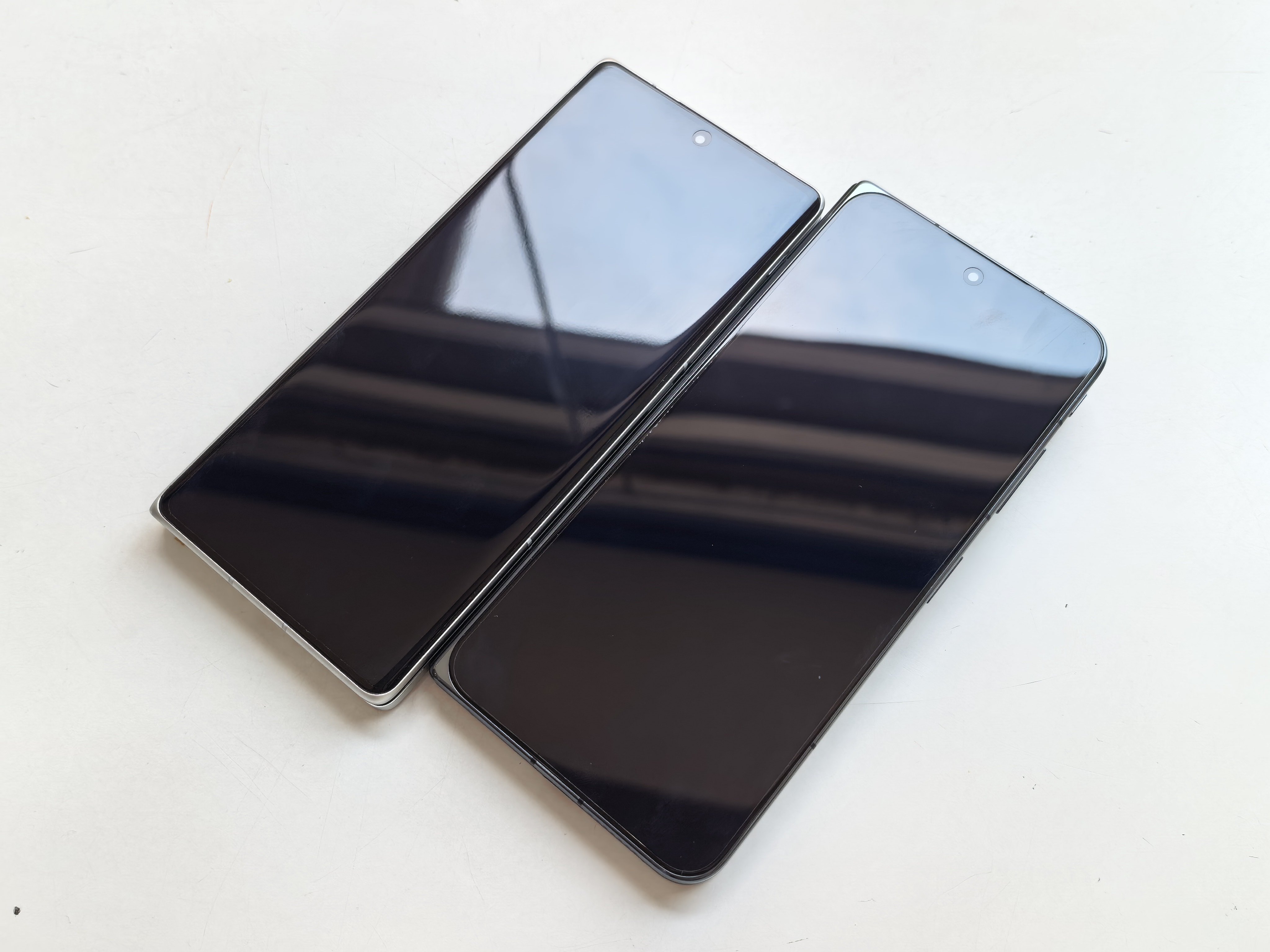 对vivo X Fold 6还是一言难尽，蓝厂还是变成了绿厂那个样子，折叠屏做大