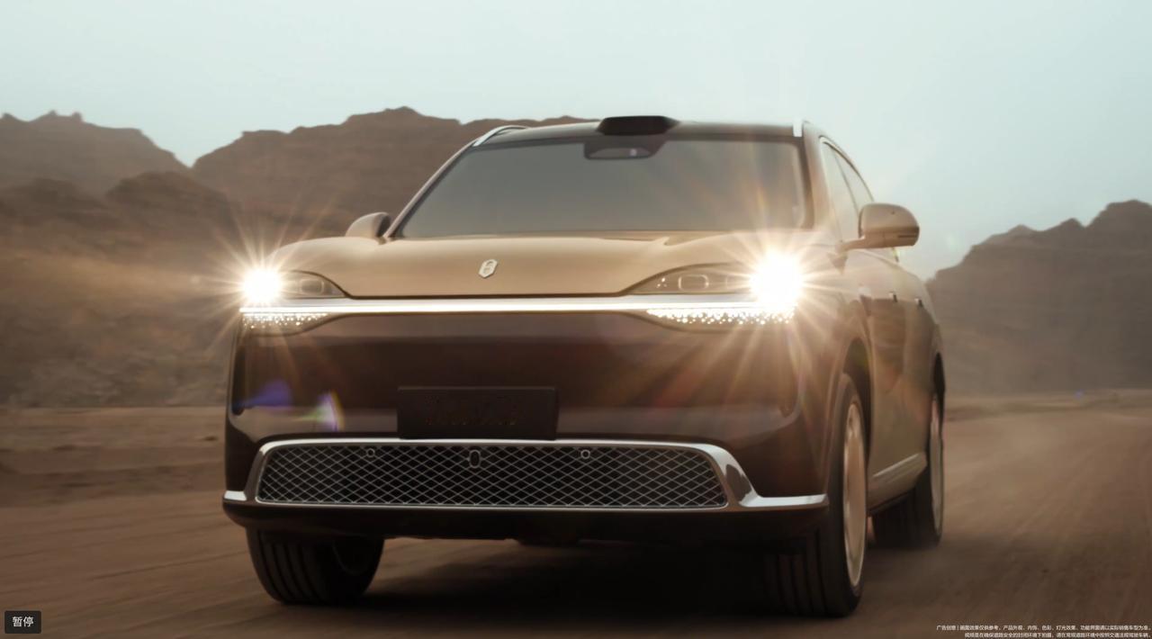 全新问界 M9 正式预热，外形上，最直观的感受就是——侧面轮廓没大动，但全车上下