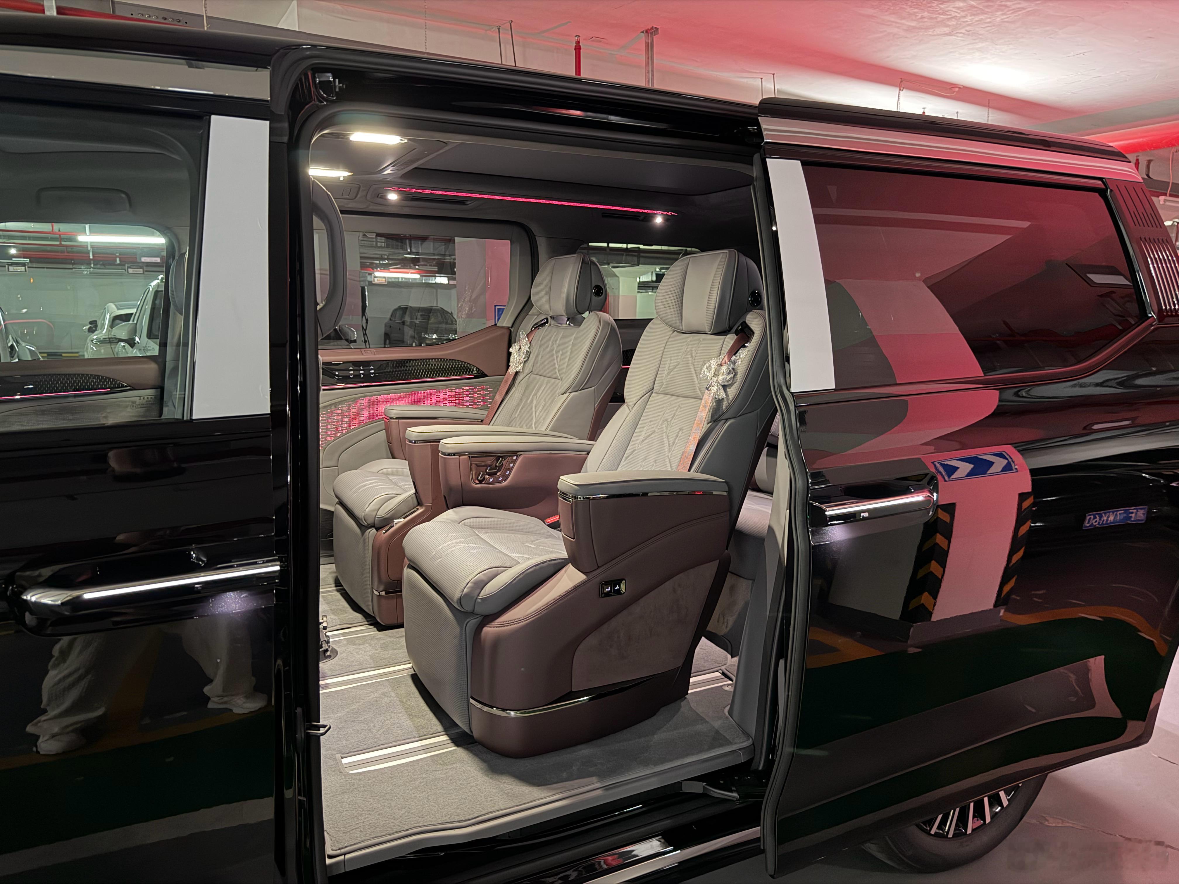 29号下午13.00 极氪009 7座过道前驱版，自购长测准时开播杭州➡️佛山冬