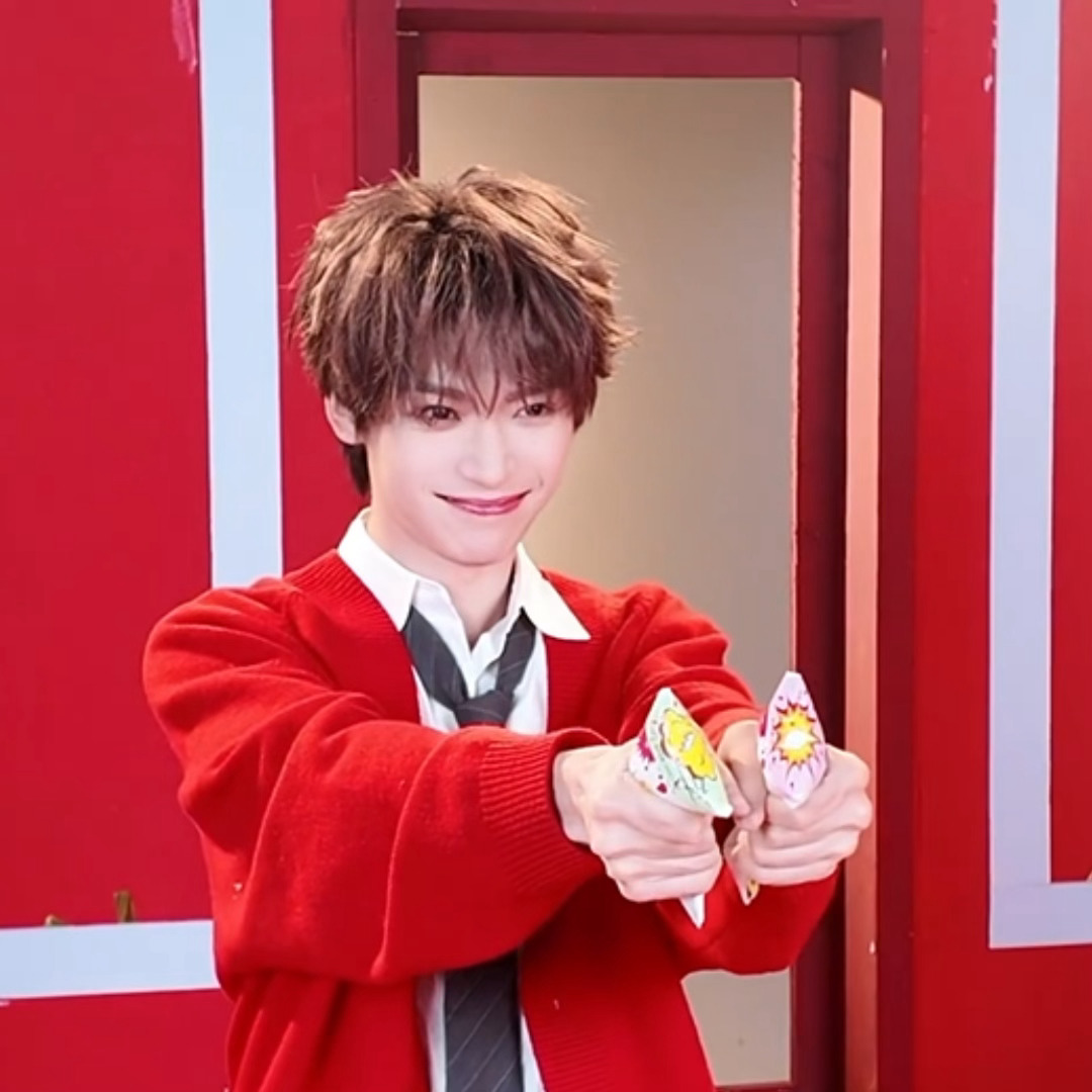 梓渝的确是个萌物！他真的太阔爱了，这种可爱是天生的～梓渝工作室vlog