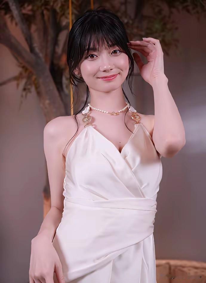 我美么，我是你喜欢的么
我是你的选择吗 今个你真好看 我有一个很特别 挺好的么 