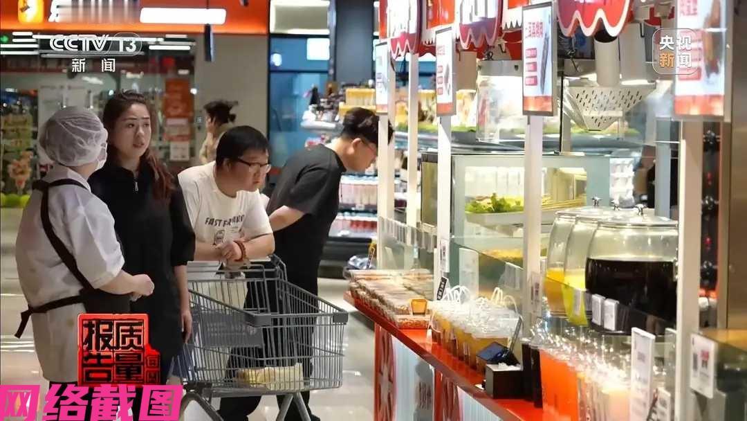 某品牌的面条用上了手擀二字，再次揭露出我们认知的商标问题，如今过往太多打着商标的