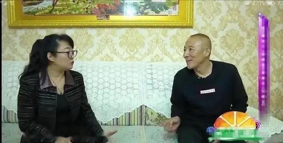 “我长得这么显年轻，让你养我和儿子怎么了？”

相亲桌上，聂大姐把咖啡杯往桌上一