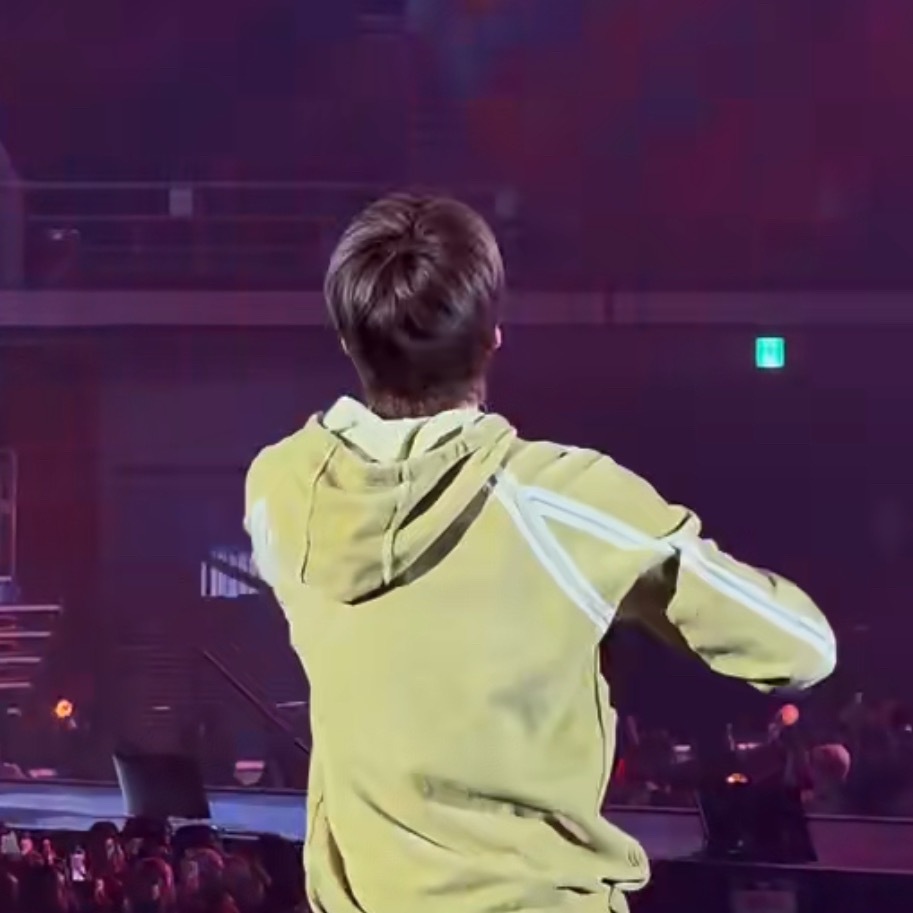 圆圆的后脑勺🫳 