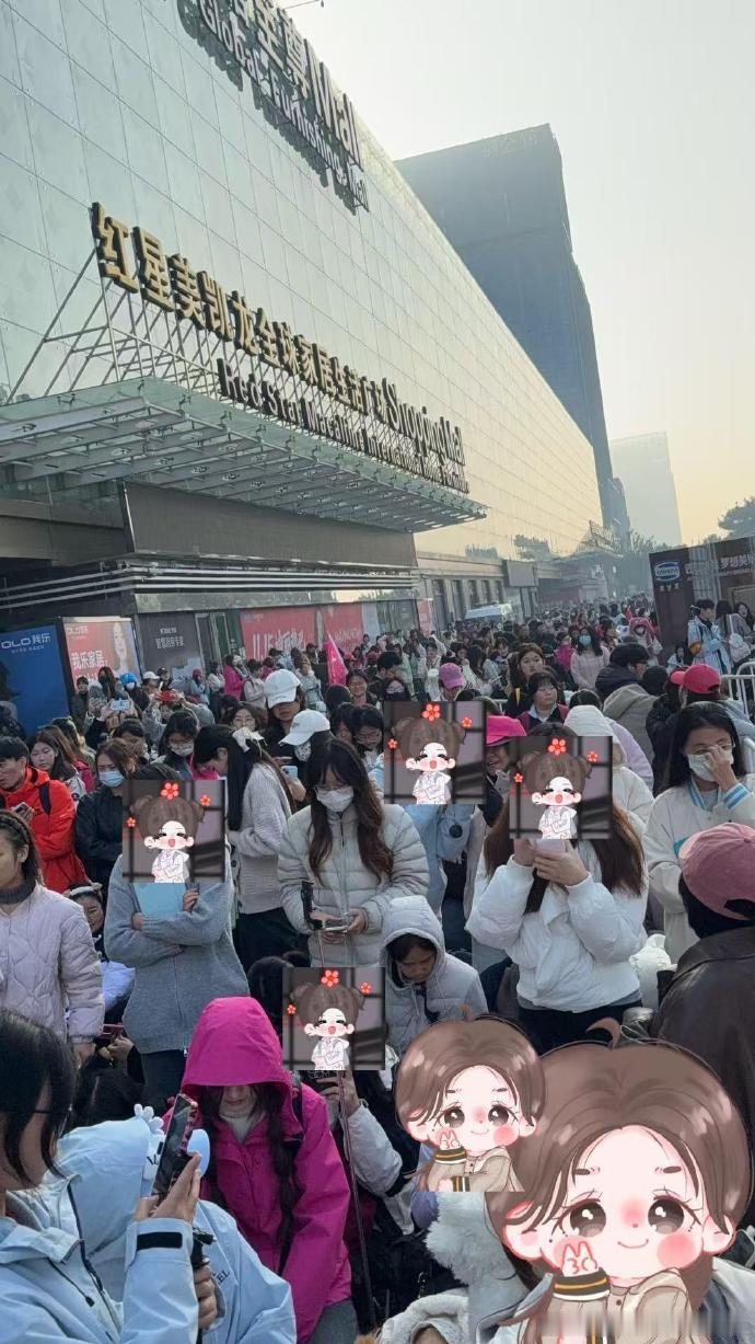 想让爱丽丝知难而退？迪丽热巴再难追，南京也已被我们承包，全是你的兵，爱意超坚定！