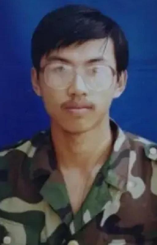 理科状元张来玉，在南京大学跟同学借了10块钱后突然消失，26年过去没带钱包身份证