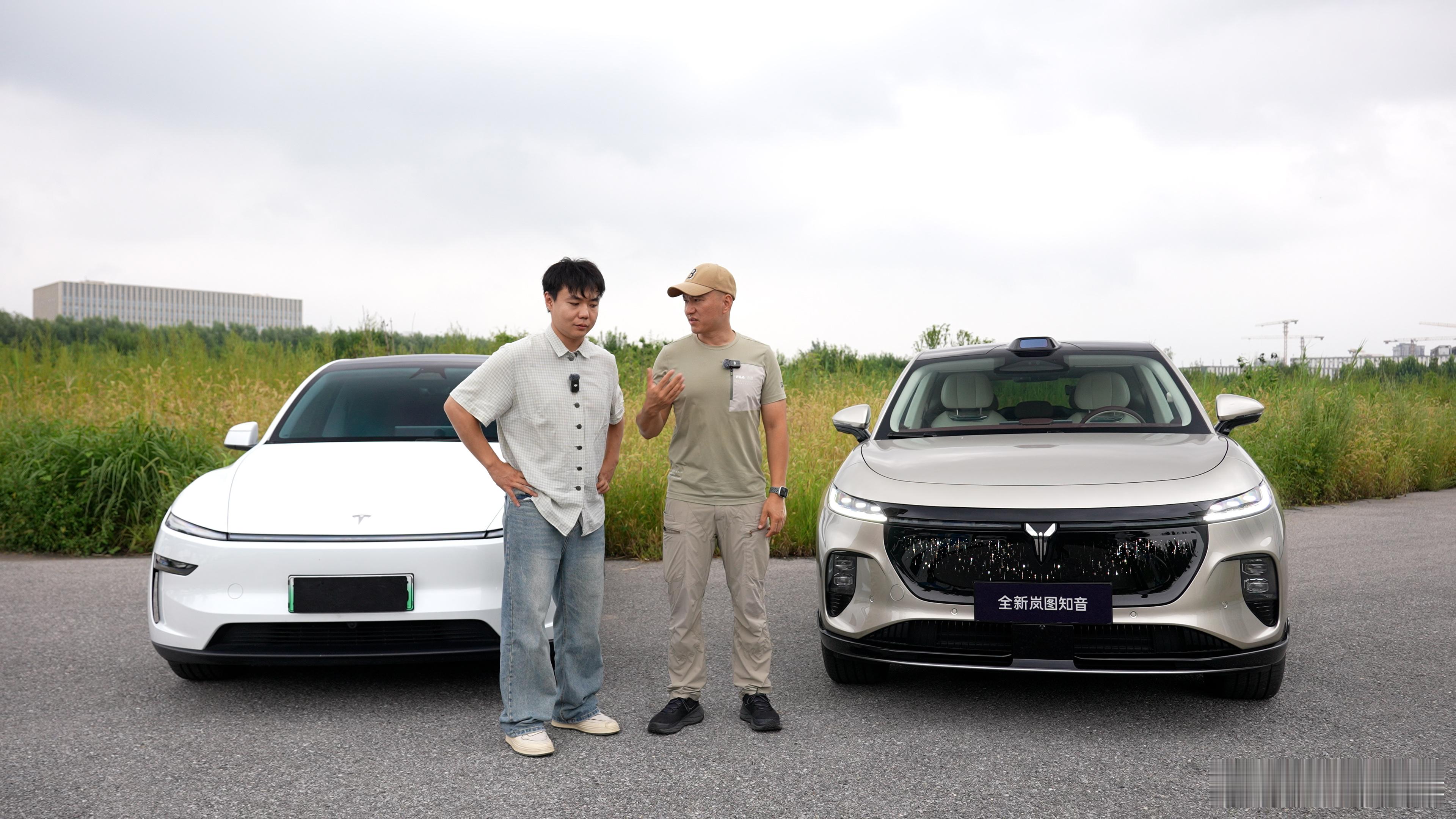 全新岚图知音等会就上了，提前借了试驾车并找了销冠来参考（视频还没剪完，晚点发），