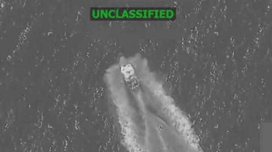 美军简直跟没头苍蝇似的乱搞，就3天功夫，接连炸沉了3艘船，9条活生生的人命，说没