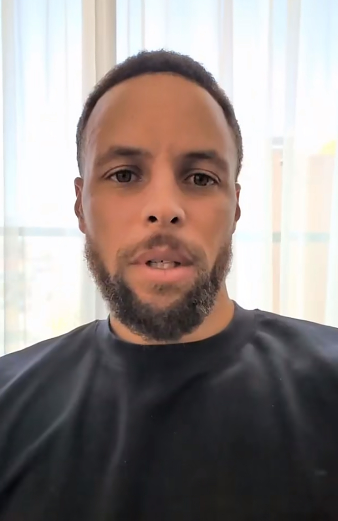 黑眼圈还是妆容库里