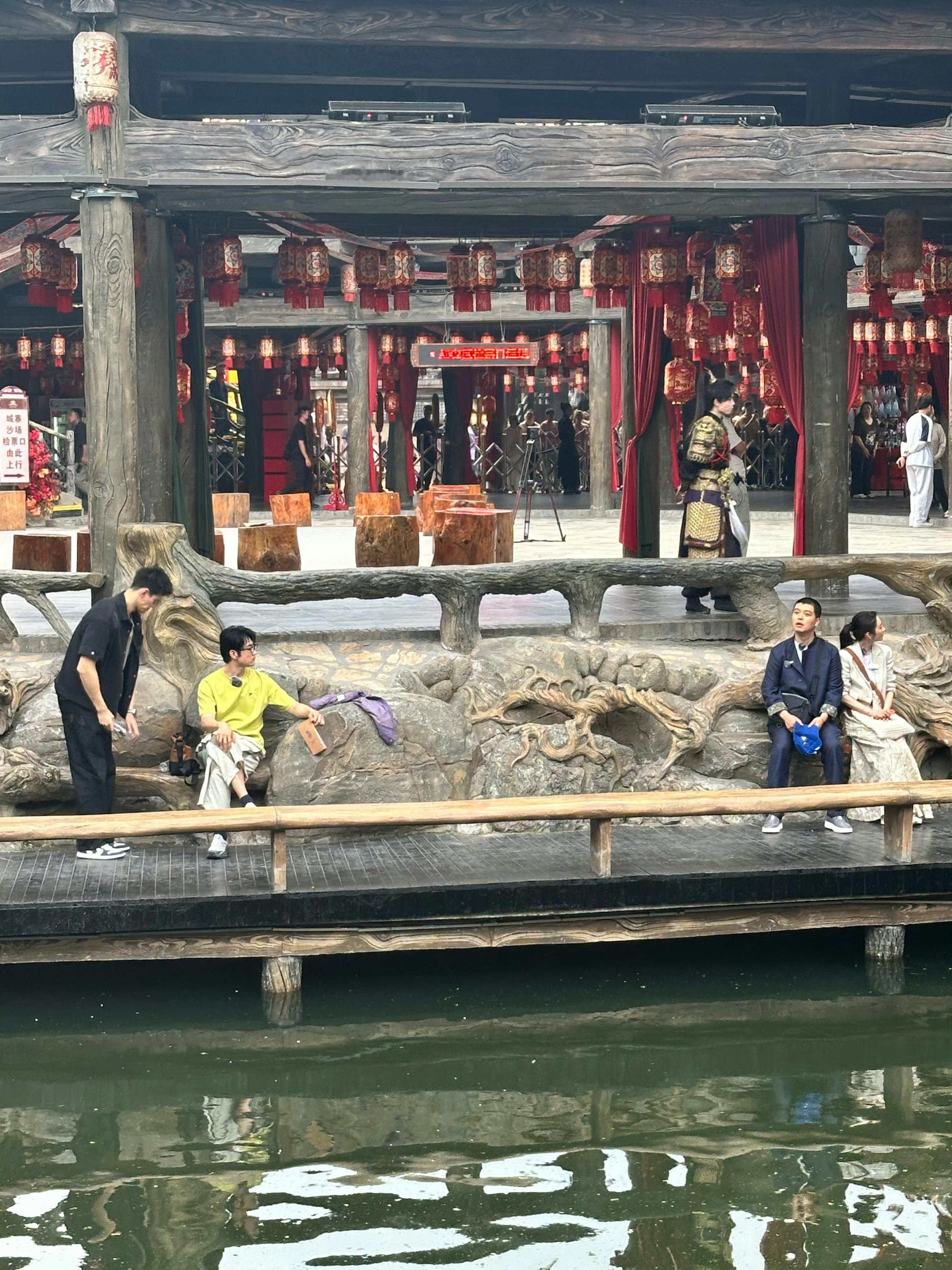 万岁山偶遇秦昊马頔孙杨孙丞潇秦昊马頔看着孙杨孙丞潇跳大绳偶遇秦昊马頔孙杨孙丞潇万
