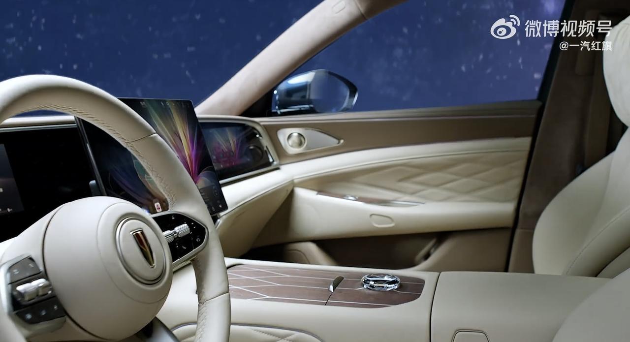 在“智能豪华”概念泛滥的市场中，全新红旗H9凭借首批搭载ADS 5 Ultra的