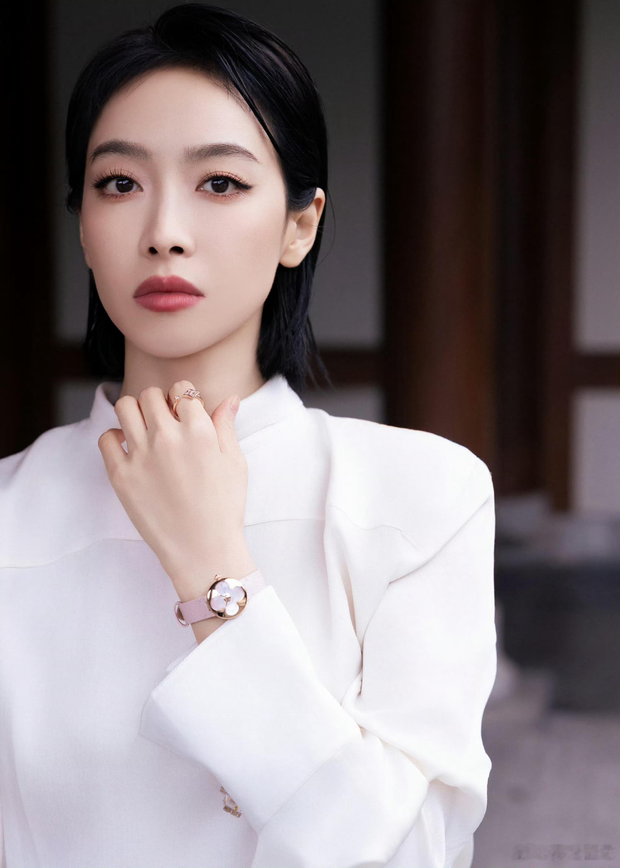 宋茜 × 路易威登「秘境臻藏」杭州高级珠宝展Victoria女士第一组造型图集发