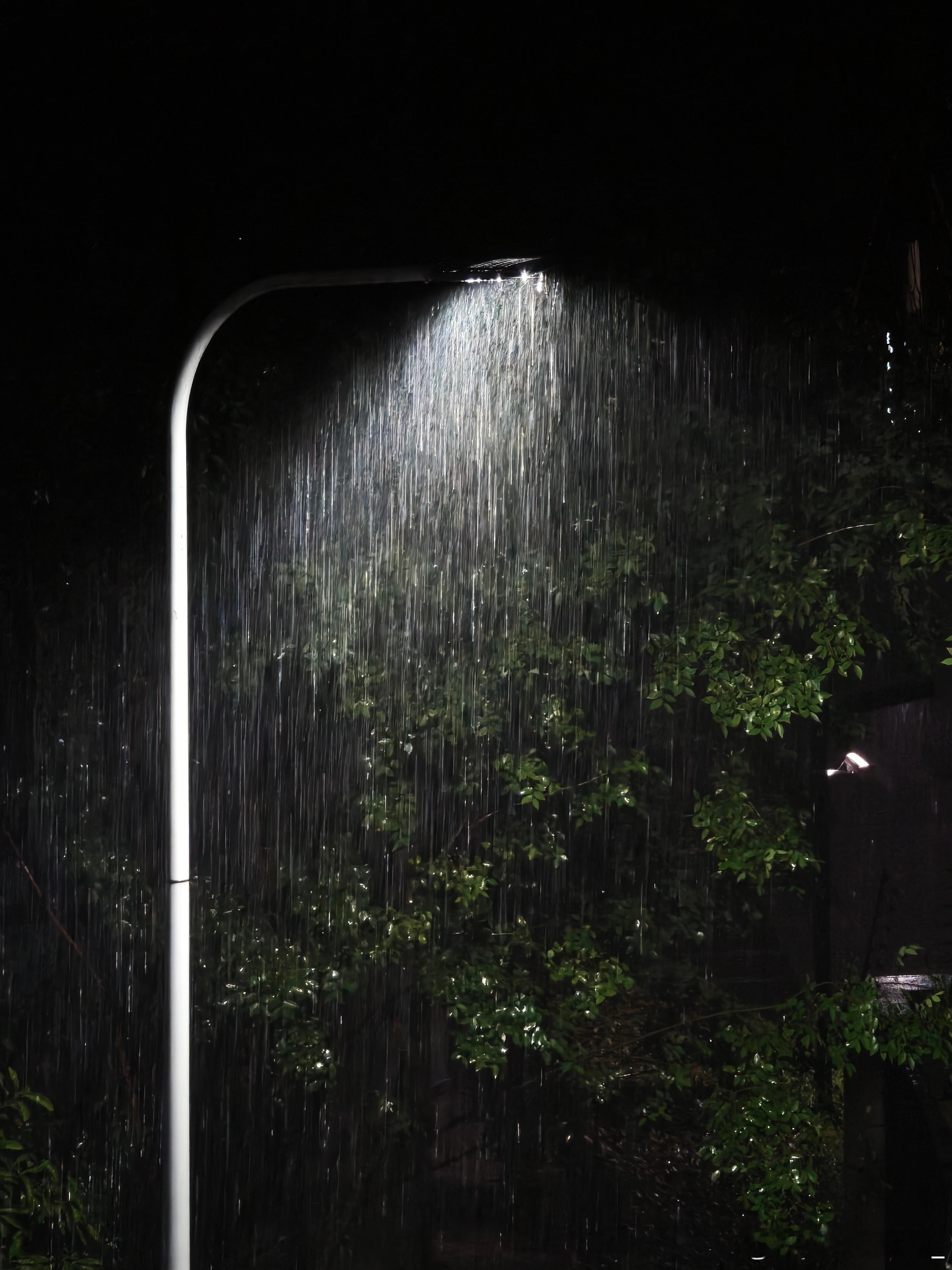 你们知道今天重庆的雨有多大么？