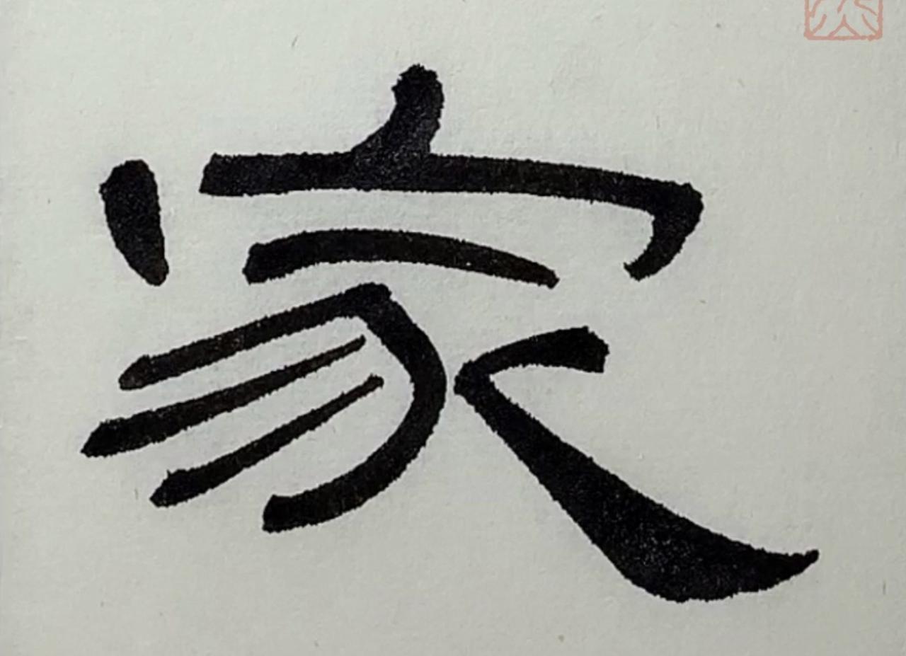 经济学家这一称谓，并无官方或权威机构授予。在中国，经济学家的称号往往是自封或被媒
