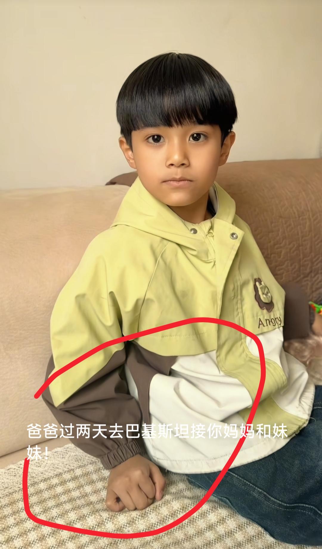 现在全网最羡慕的男人就是顺子了吧！
不是因为有钱，也不是因为长得帅
而是因为有个