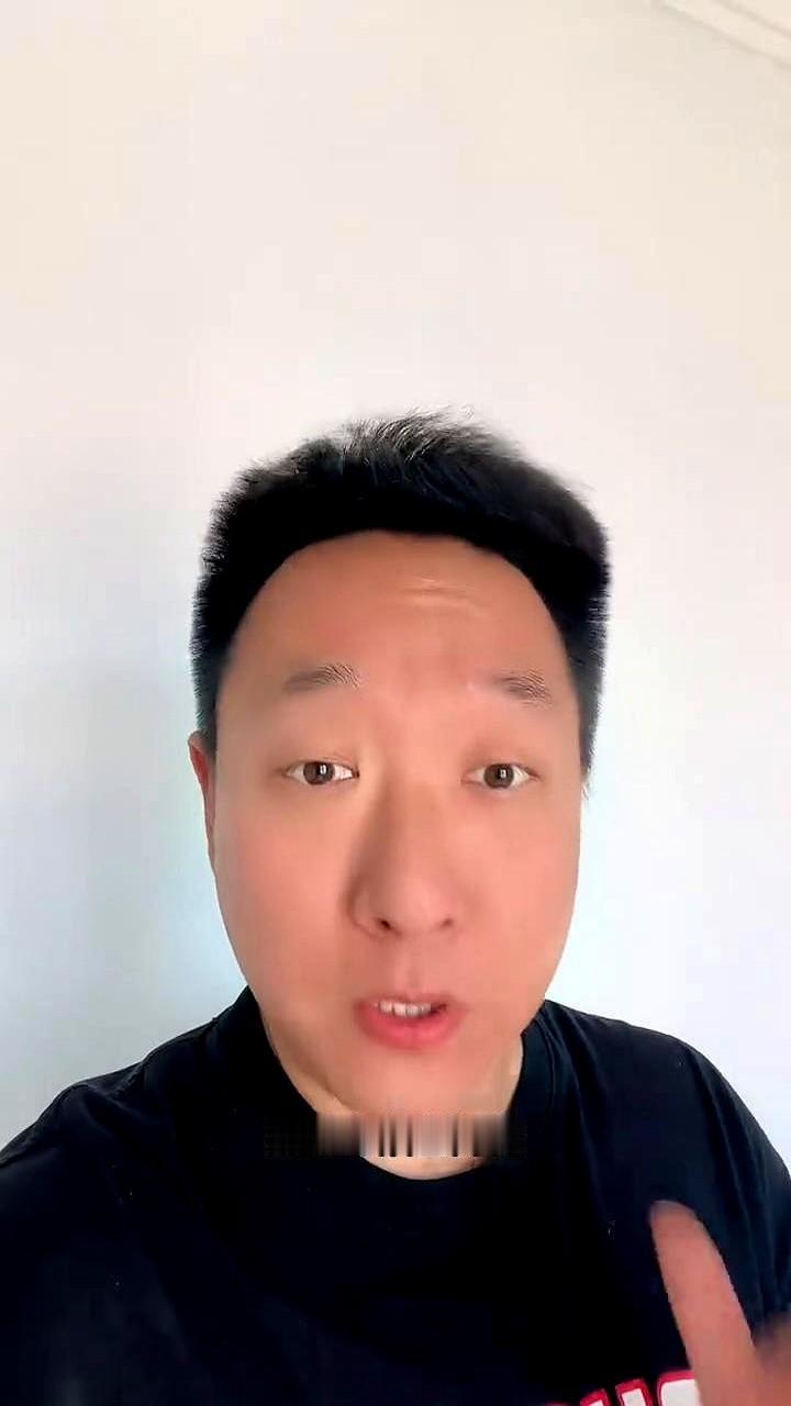 骑士这操作，真是让人捏了一把汗。

哈登的合同还没定，就卡在引援这块了。说是最多