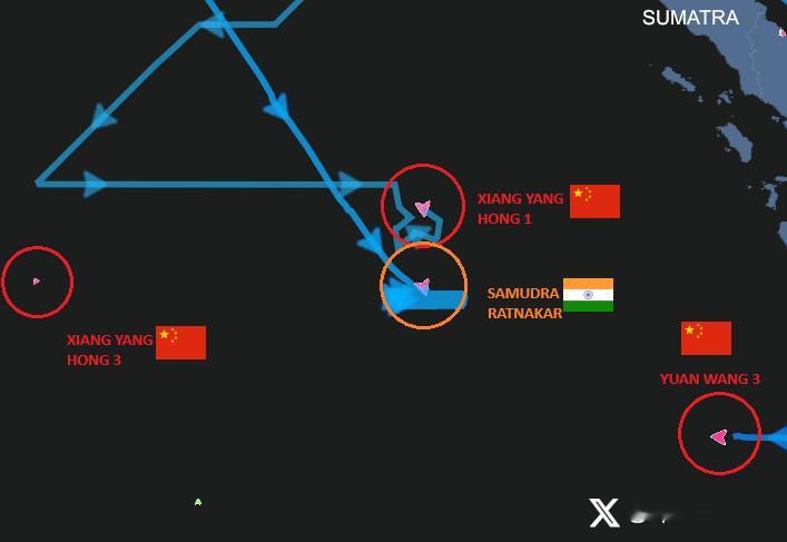 印度洋上的向阳红1科考船、向阳红3科考船和远望3航天测量船。 ​​​
