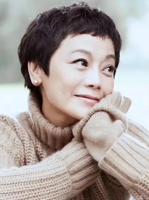 有人说：“跟有阅历的女子交手，若她言语温软、句句贴心，让你觉得处处合拍、如沐春风