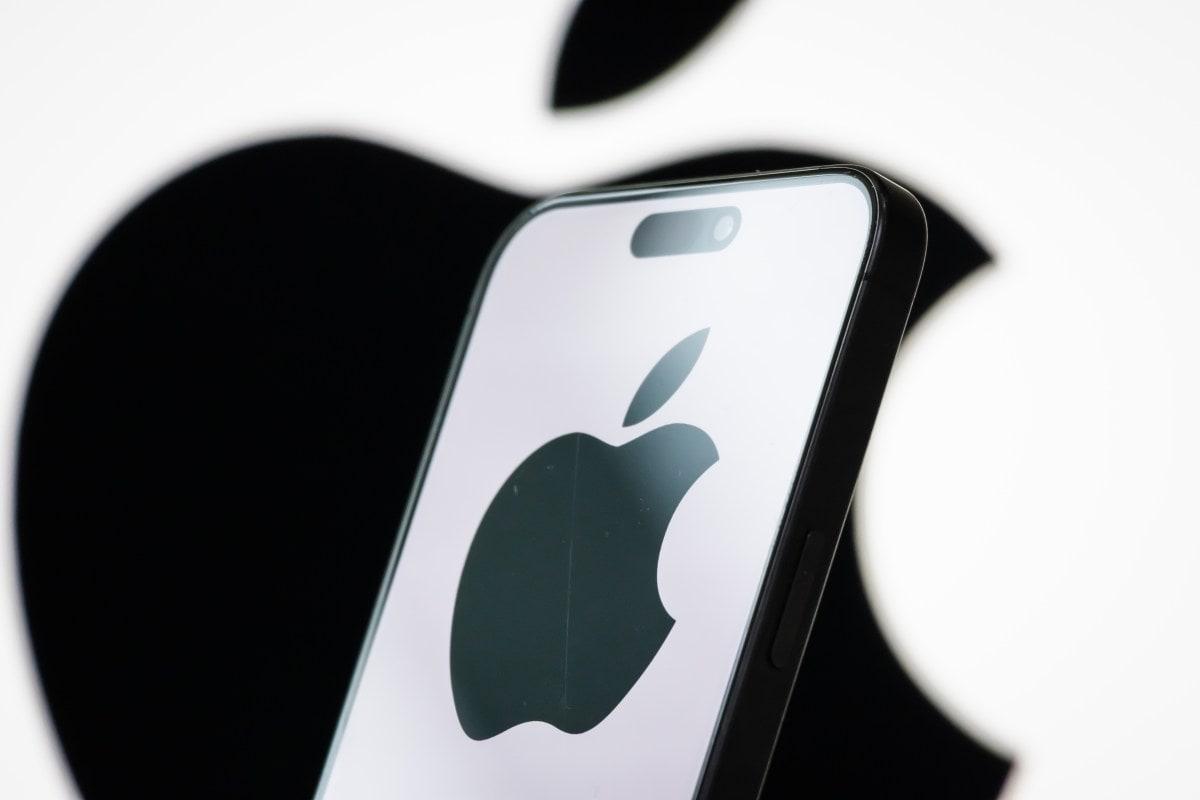 苹果这次为了把 Siri AI 喂饱，愿意掏出九位数的预算，换算下来是上亿美元—