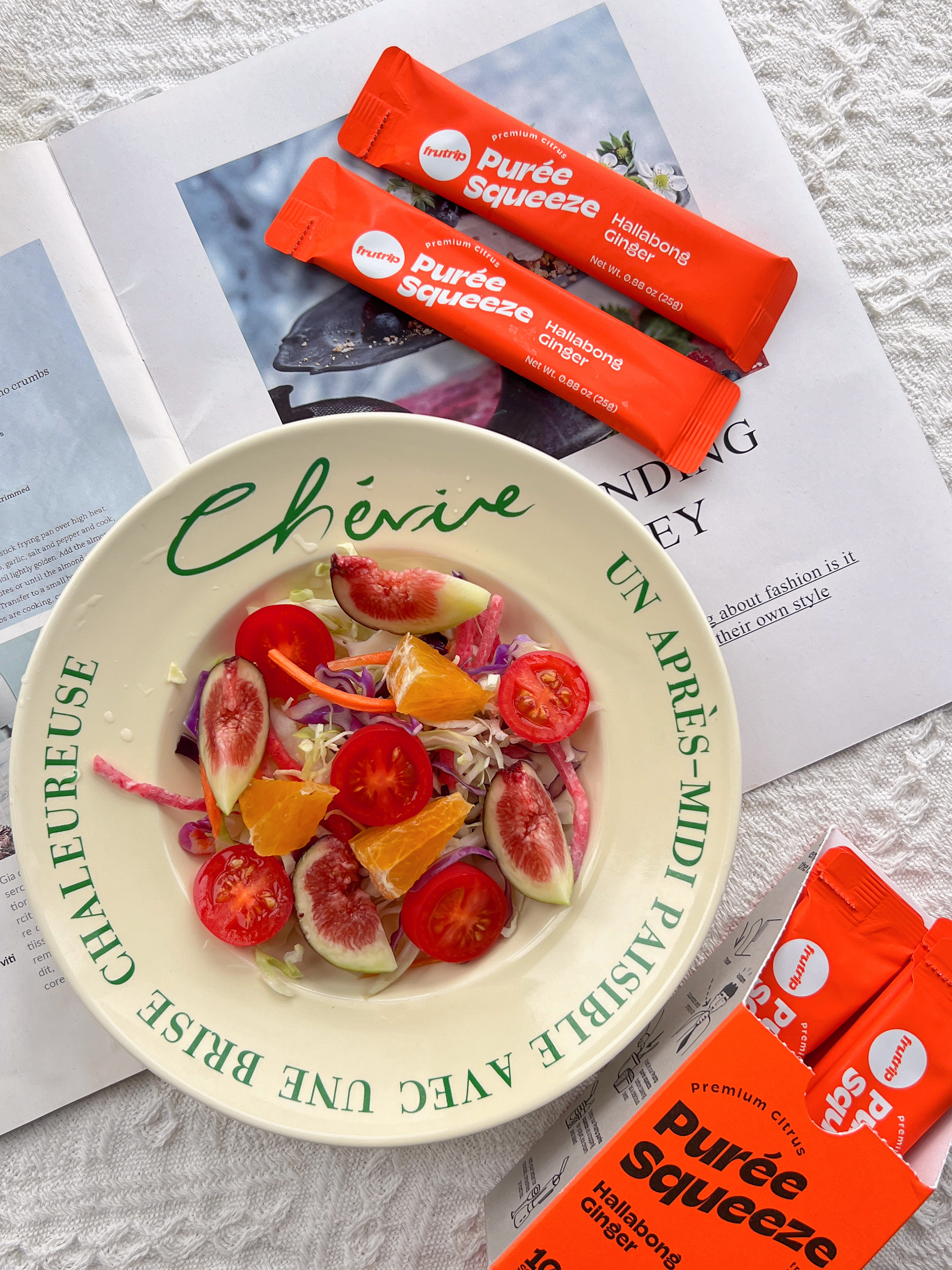 为了控糖控体我现在都把每天的加餐换成了无糖水果酸奶碗和沙拉啦    不过无糖酸奶