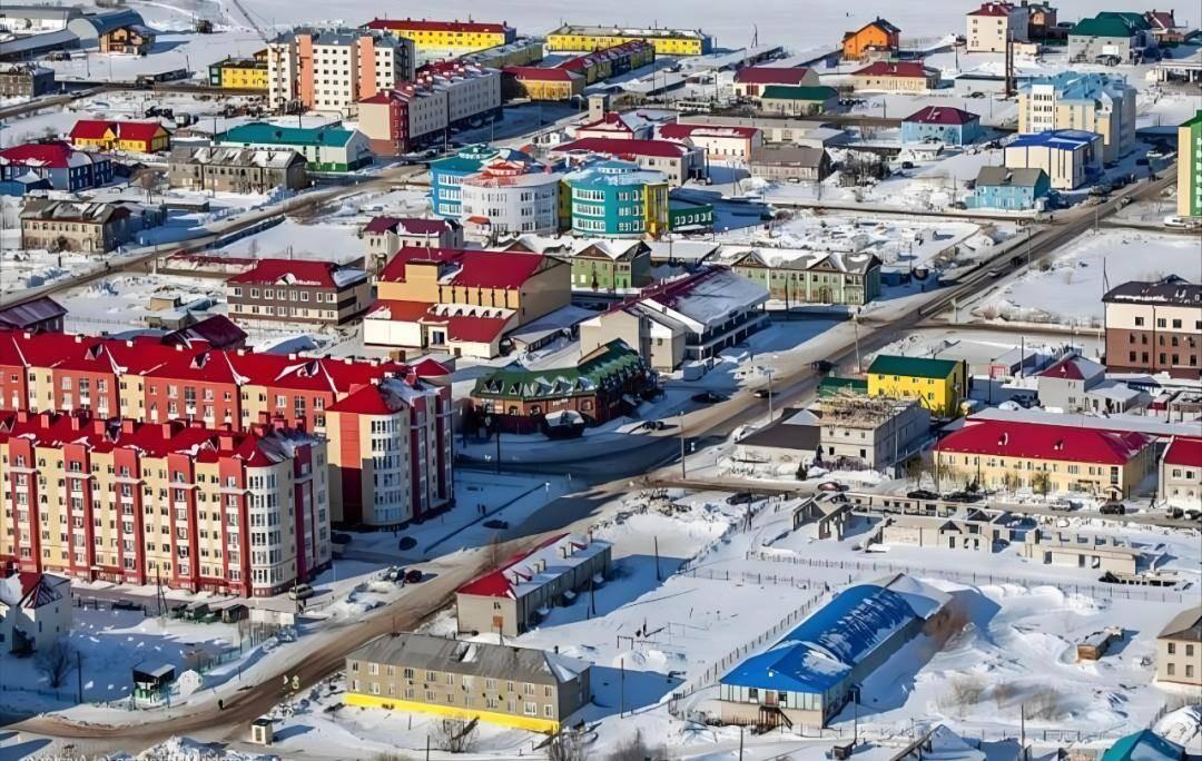 俄高官：沙俄占中国的不妨卖给中国。近年来，俄罗斯一直喊着“向东看”的口号，试图开