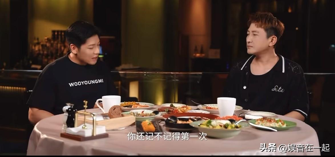 大左接受采访说自己这两年因为中度焦虑，直接把全年工作砍到只剩不到10场，连之前固