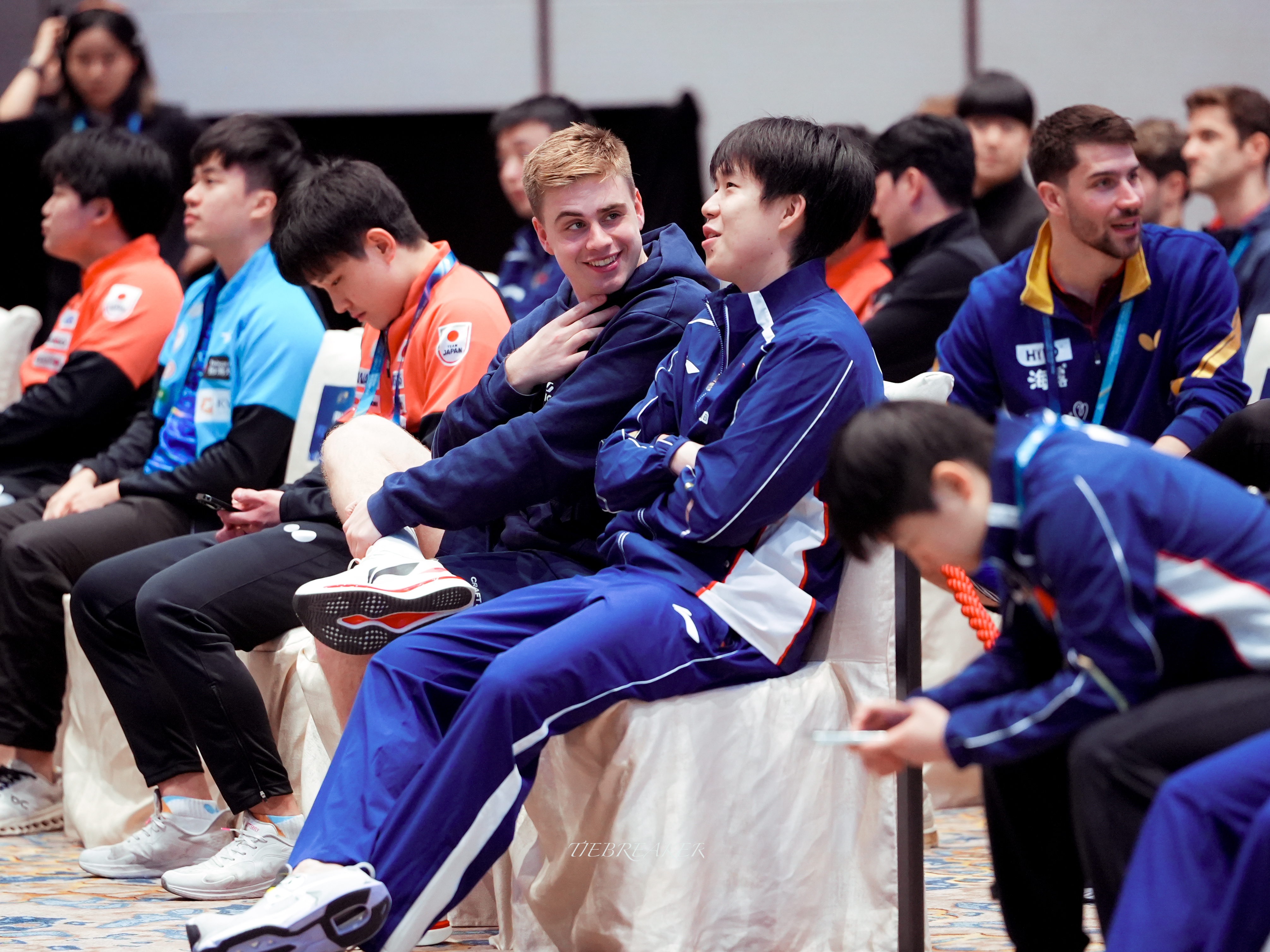 During the draw.｜随机掉落.又是一年咱们乒棒球闪耀澳门的季节🇲