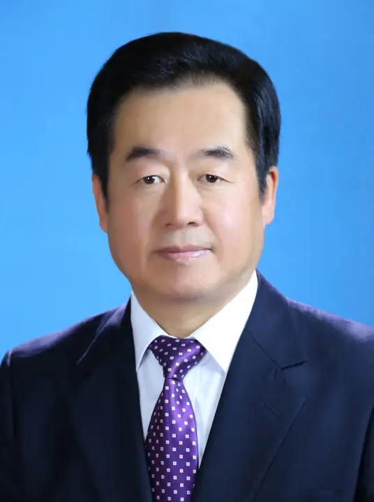 原宁夏党委常委、宁夏原纪委书记许传智因涉嫌受贿被提起公诉！
2026年5月，据“