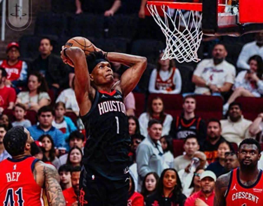 谢泼德要继续投，乌度卡赛后提出要求，还谈到首发位置

末节还剩不到一分钟，火箭已